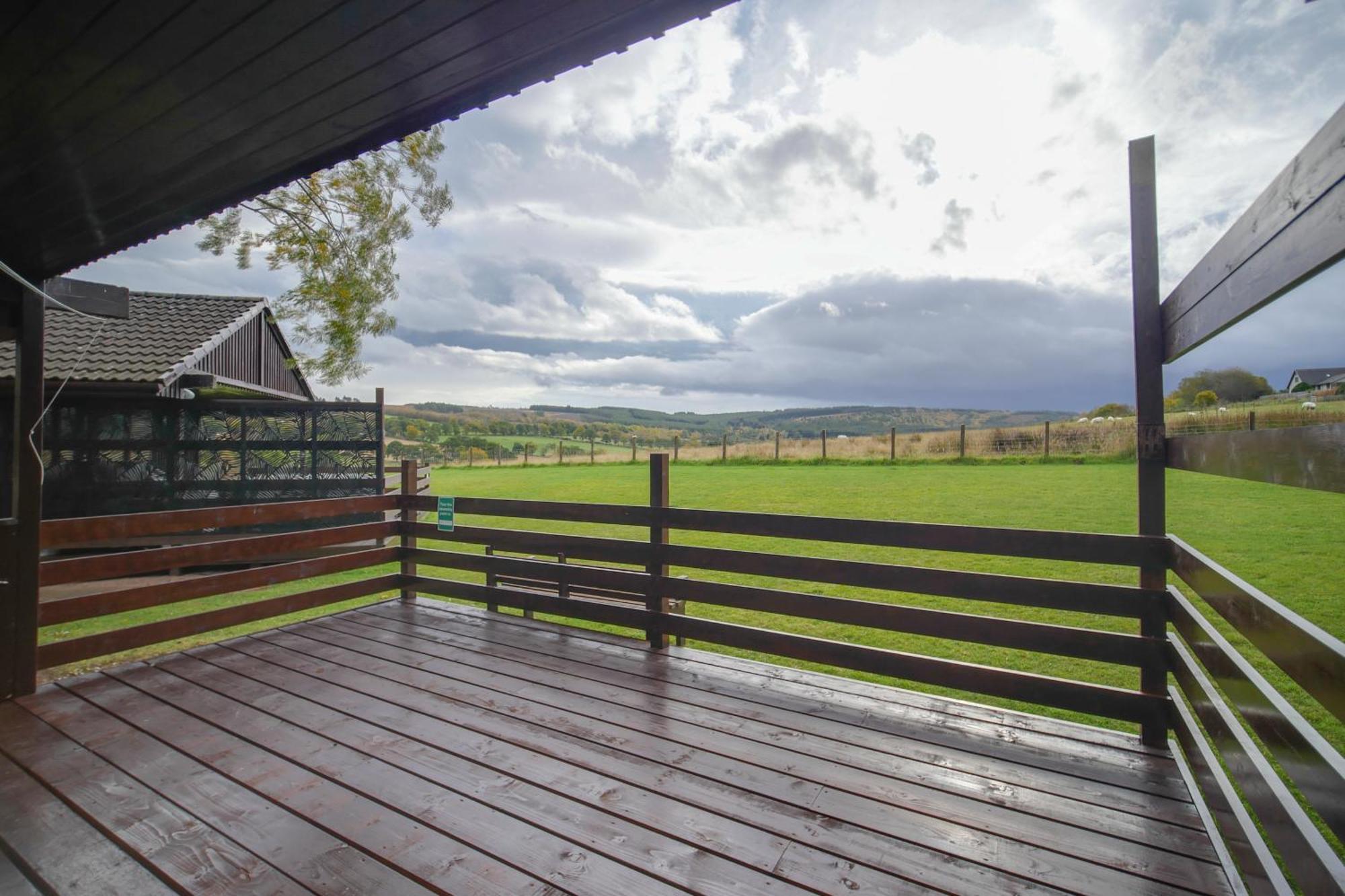 Glenview Chalet Park Inverness Exterior photo